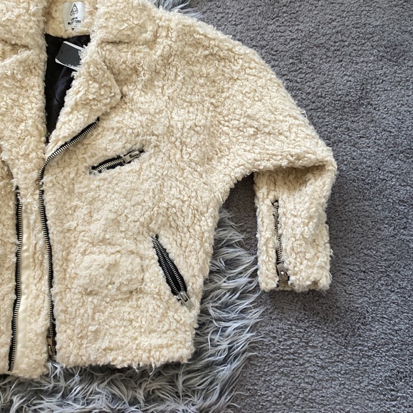 Unif x Urban Outfitters Sherpa Moto Jacket - Picture 5 of 5